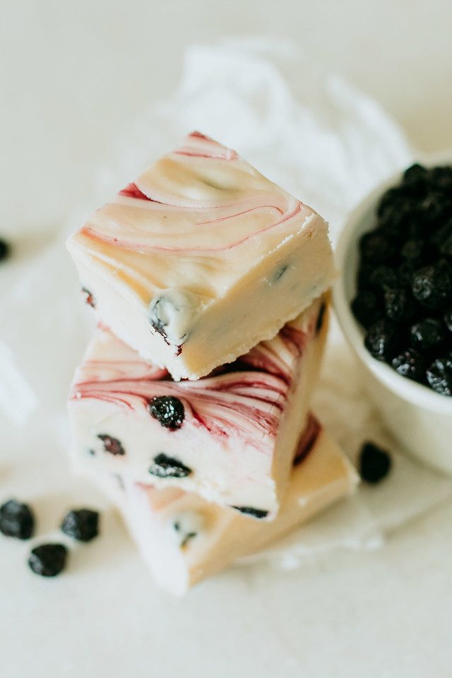 Blueberry and cream fudge