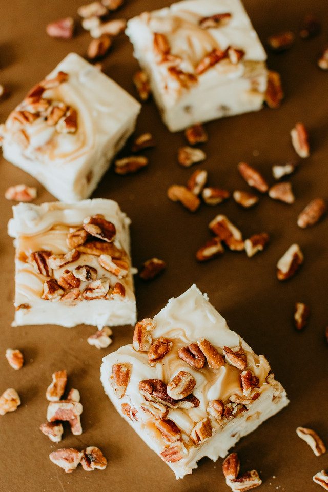 Chewy praline fudge