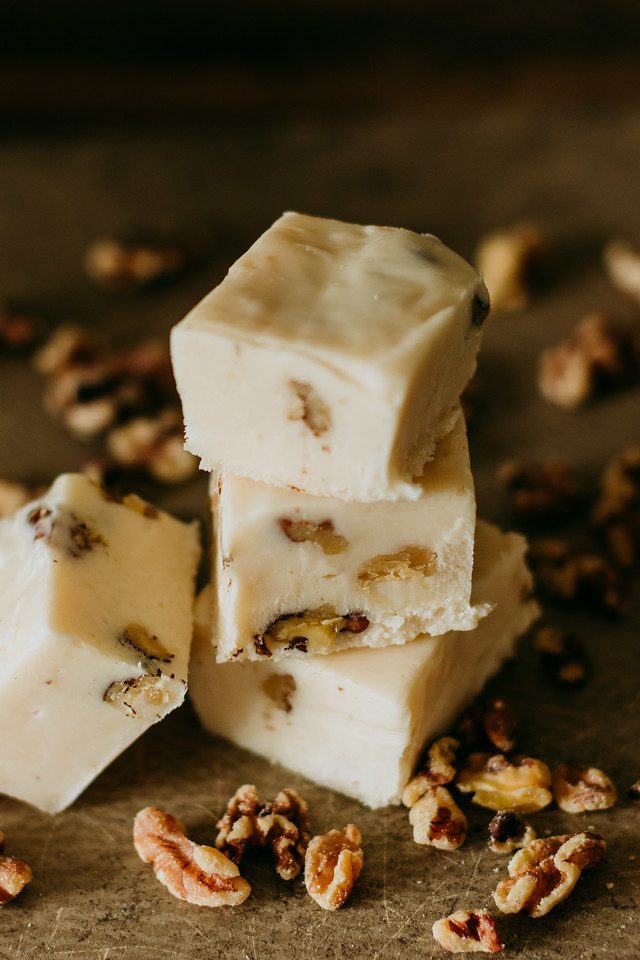 Vanilla walnut fudge
